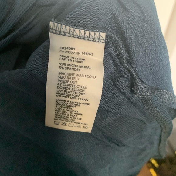 Dex long sleeve blue top with shoulder cut outs medium - Picture 3 of 3